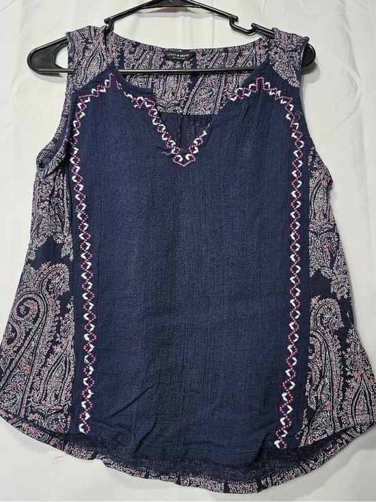 Lucky Brand Tops - Lucky Brand Navy Sleeveless Top with Pink & White Embroidery
